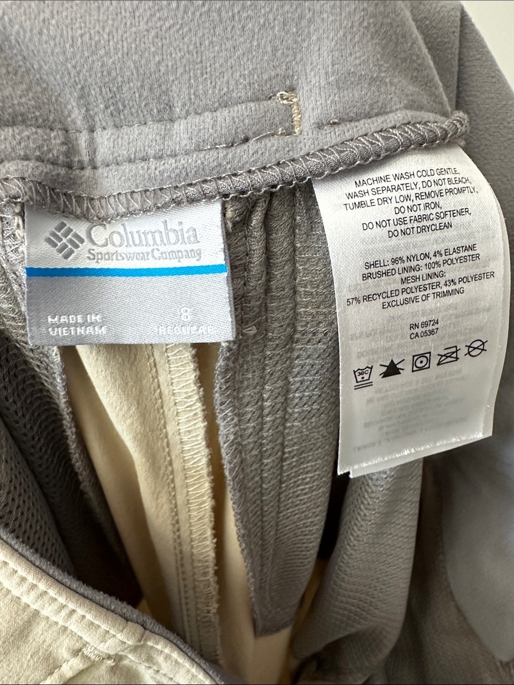 Columbia Womens Size 8 Khaki Convertible Hiking Pants Zip Off Cargo Outdoor Pant - Picture 11 of 12
